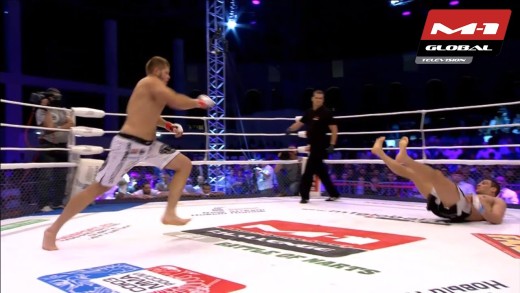 Gruesome: MMA fighter breaks his leg on kick (*Viewer Warning*)