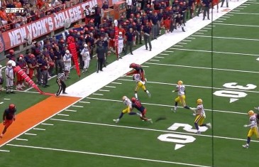 Syracuse punter hurdles defender & almost punches another