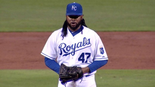 Johnny Cueto “shimmies” mid-pitch before a strikeout