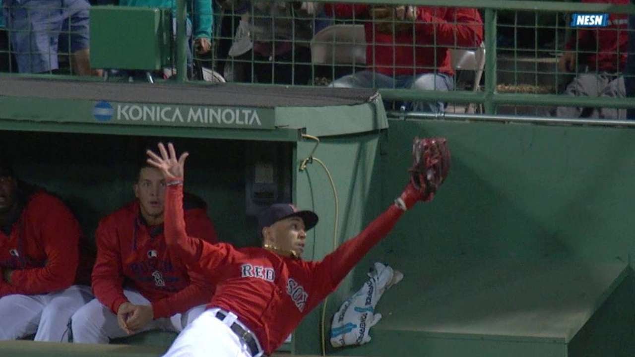 Unreal: Mookie Betts robs homer to end the game