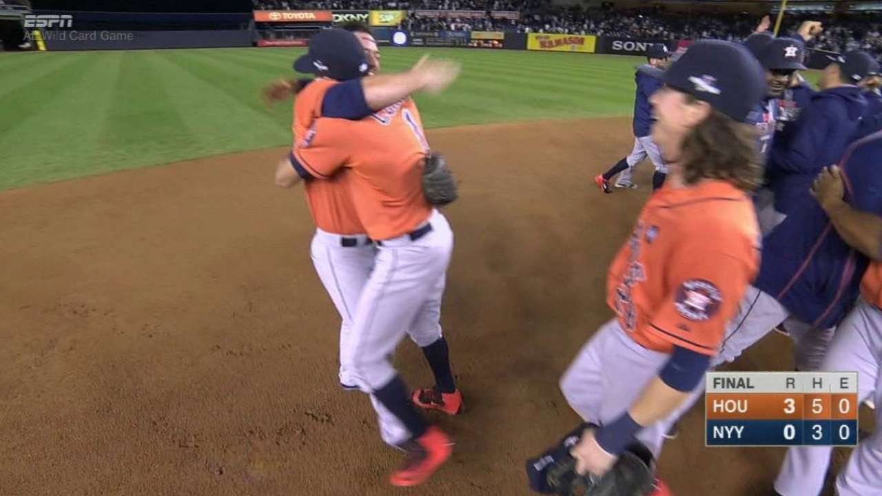 Astros seal win to advance to ALDS vs. Royals