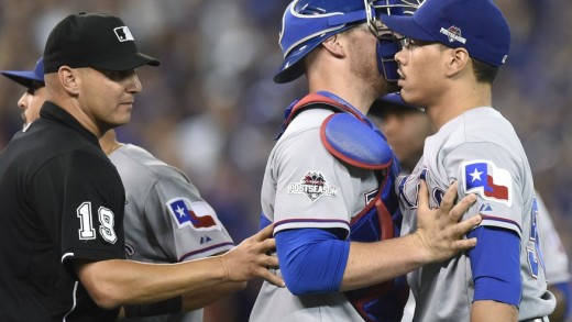 Josh Donaldson says “fuck you” to Rangers pitcher Keone Kela