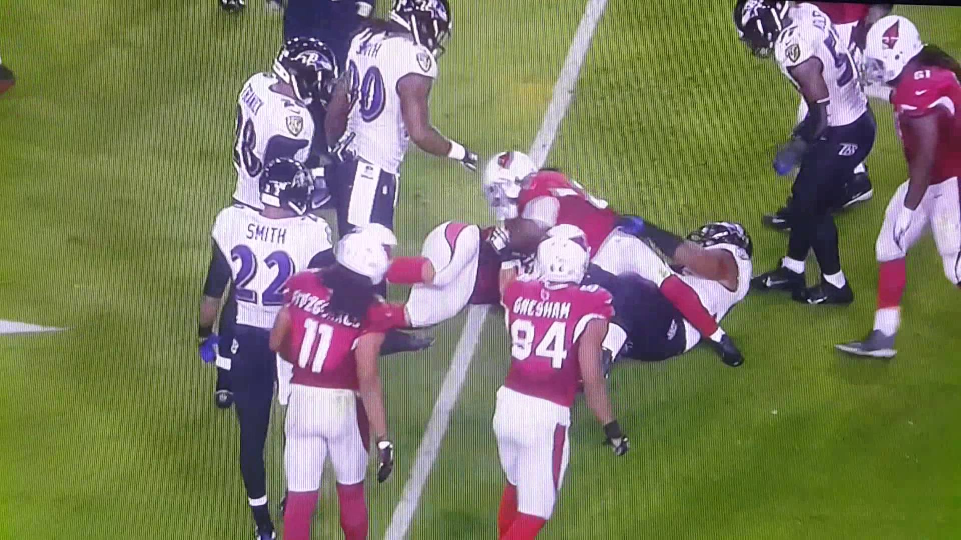 Chris Johnson escapes being down by contact & bursts for 62 yards