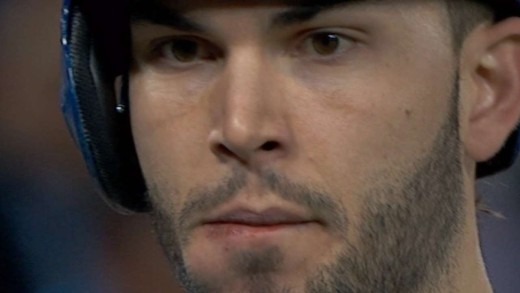 Eric Hosmer fouls a ball into his own face