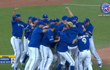 Toronto Blue Jays advance to the ALCS