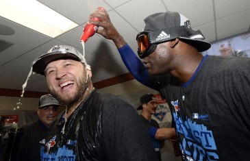 Mark Buehrle gelts pelted with beer & champagne during interview