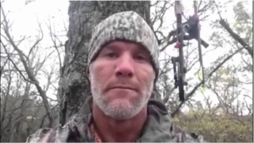 Brett Favre congratulates Peyton Manning while on a deer hunt