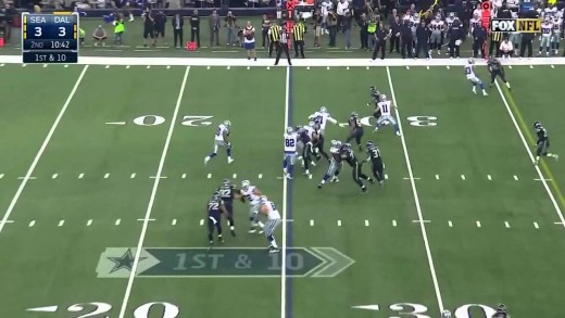 Cowboys OL La’El Collins pancakes two Seahawks on the same play