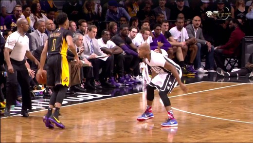 D’Angelo Russell drops Jarret Jack with a nice crossover