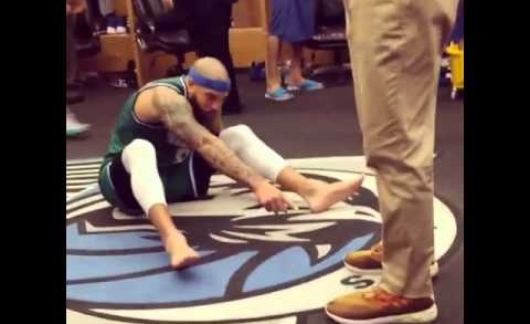 Deron Williams with a hilarious “what are those?”