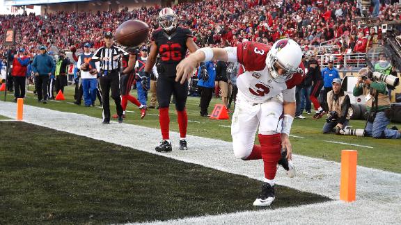 Carson Palmer knocks himself down with Gronk spike