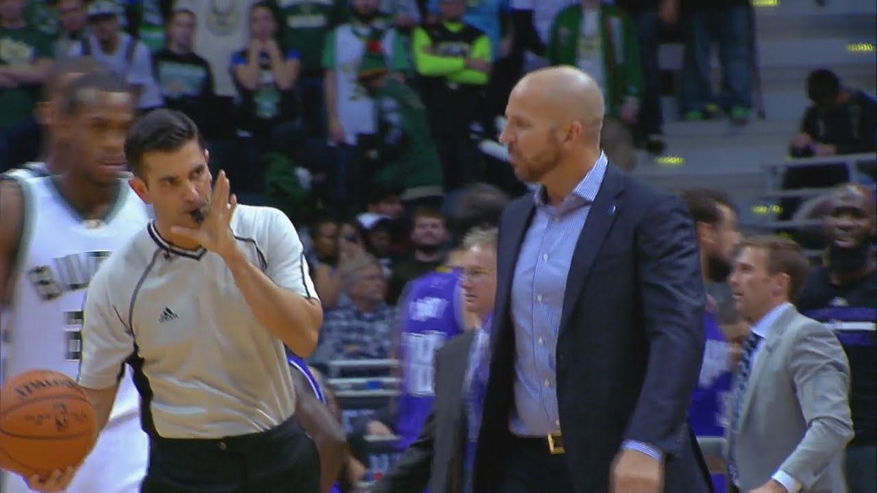 Jason Kidd slaps ball out of refs hand & gets ejected