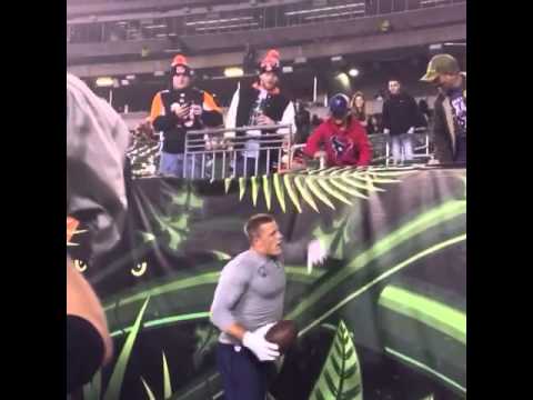 JJ Watt plays catch with Texans fans before MNF