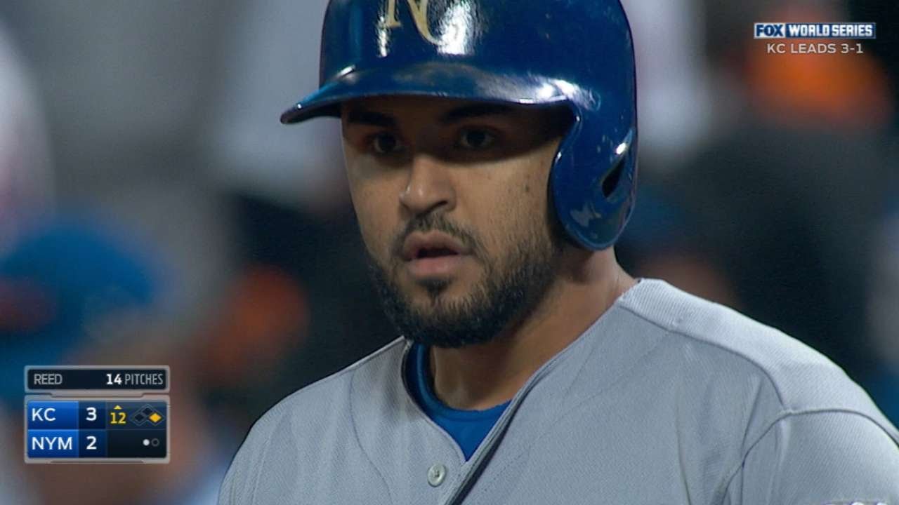 Royals bench player Christian Colon comes up with World Series winning hit