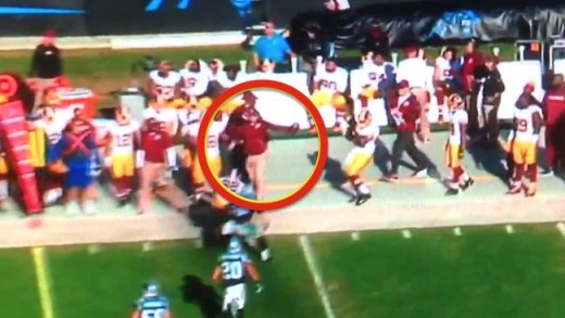 Jay Gruden makes an amazing one handed catch on the sidelines