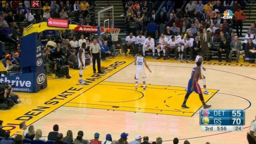 Steph Curry in bounds ball to himself via Draymond Green