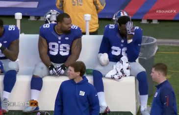 Giants DE Jason Pierre Paul struggles to put on his glove