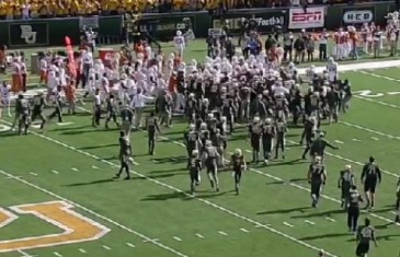 Texas & Baylor get in an almost full team brawl