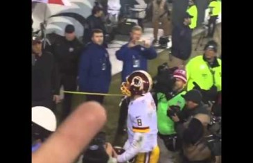 Eagles fan chants “fuck you” at Kirk Cousins