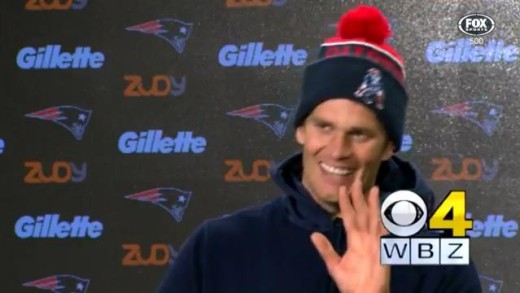 Tom Brady leaves press conference after Donald Trump questions