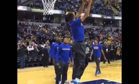 Steph Curry shows off his hops