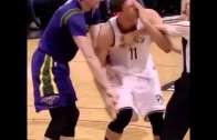 Brook Lopez gets poked in the eye by a ref trying to help