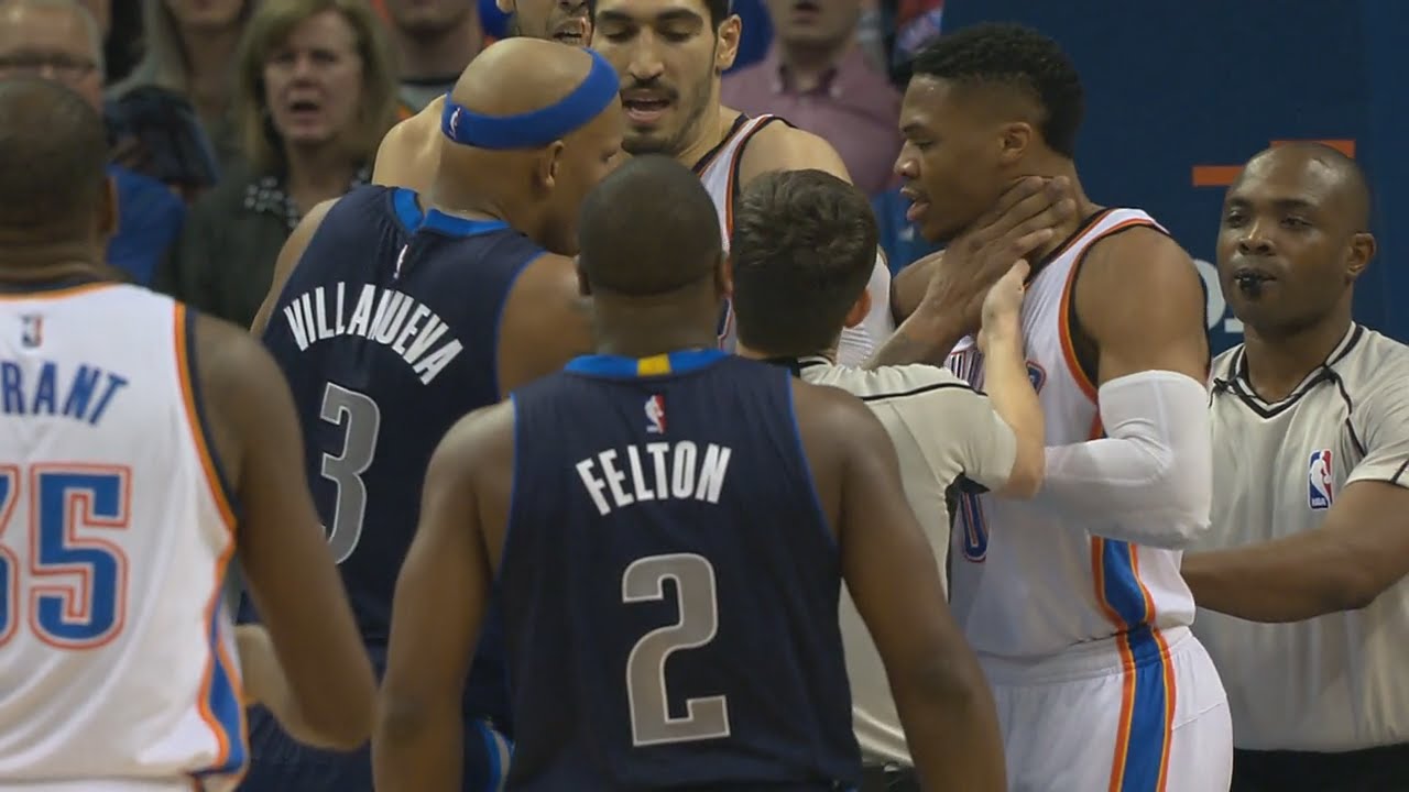 JJ Barea & Charlie Villanueva get into it with Russell Westbrook