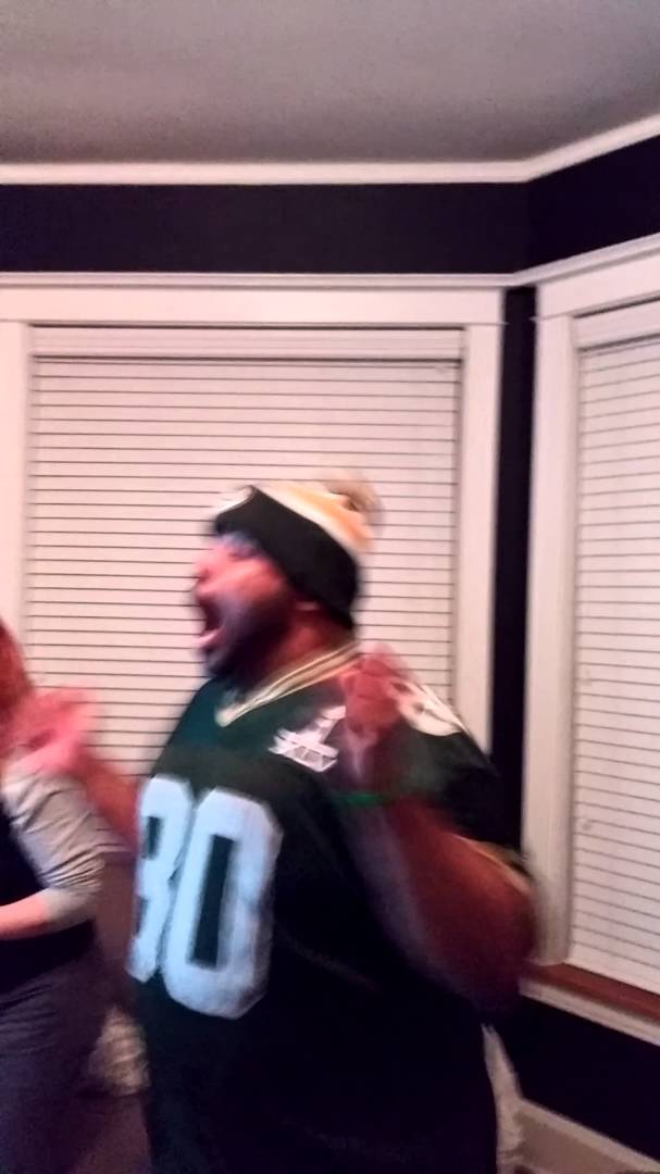 Packers Fan Went Ballistic After Aaron Rodgers Hail Mary Fanatics View Daily Sports Videos