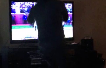 Vikings fan screams in agony over Blair Walsh missed kick