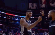 Tim Duncan’s weird or failed handshake with Patty Mills