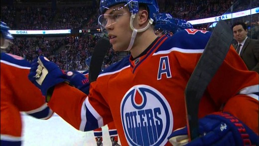 Connor McDavid scores slick goal against Maple Leafs