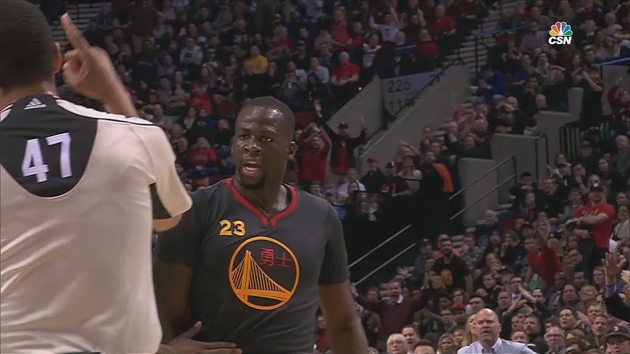 Draymond Green gets fired up & tossed from game