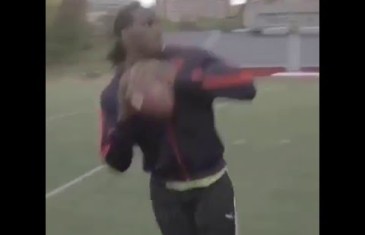 Jamaal Charles throws the ball deep & runs to catch his own throw