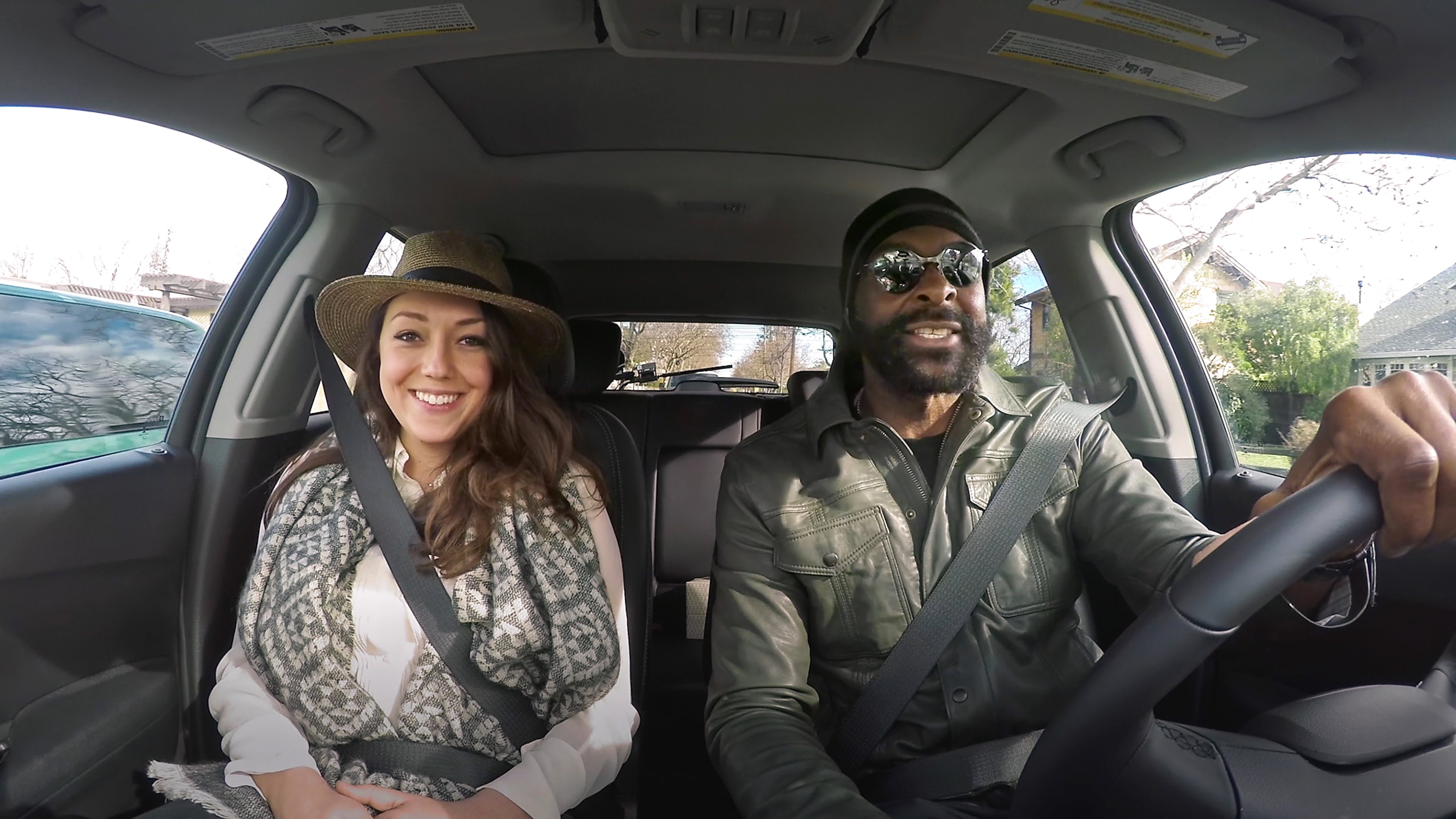 Jerry Rice goes undercover as a Lyft driver & passengers don't recognize him