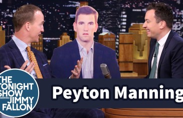 Peyton Manning talks to Eli Manning’s Super Bowl sad face