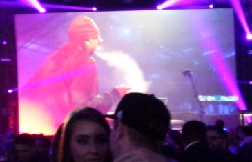Snoop Dogg bumping Al Green at All Star Weekend 2016