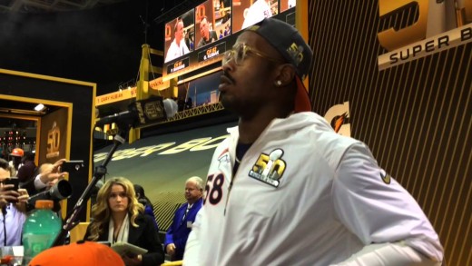 Von Miller lets potential recruits know it’s “Gig Em” all day