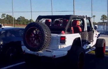 Yoenis Cespedes pulls up to Mets camp in an $80,000 Avorza Jeep