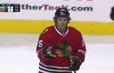 Blackhawks’ Andrew Shaw bunts puck out of air baseball style