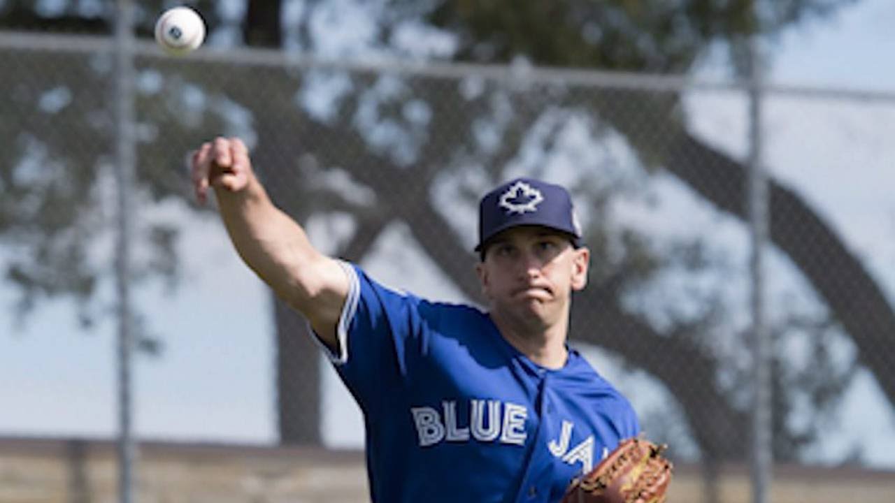 Blue Jays pitcher Pat Venditte explains how he became a switch pitcher