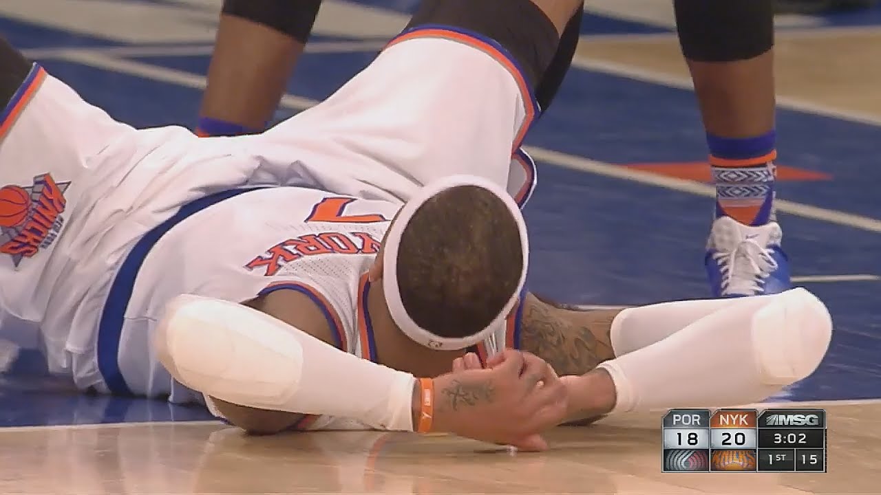 Carmelo Anthony gets stuffed by the rim on failed dunk attempt