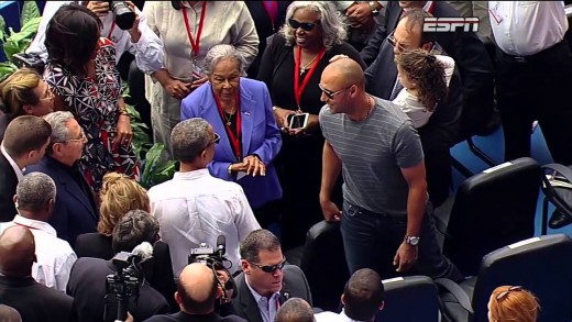 Derek Jeter greets President Obama at Rays game in Cuba