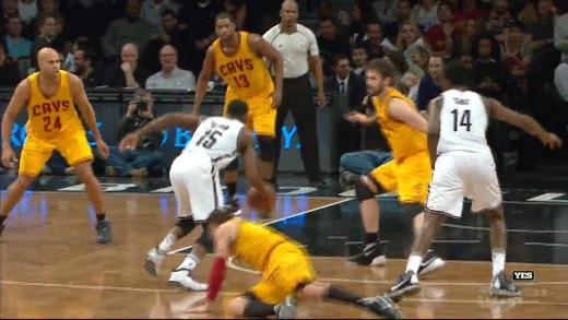 Donald Sloan crosses up Matthew Dellavadova’s ankles