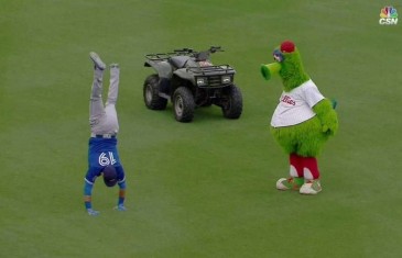 Jose Bautista & the Phillie Phanatic square off