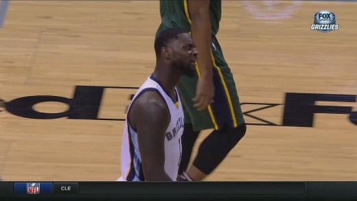 Lance Stephenson passes to absolutely no one