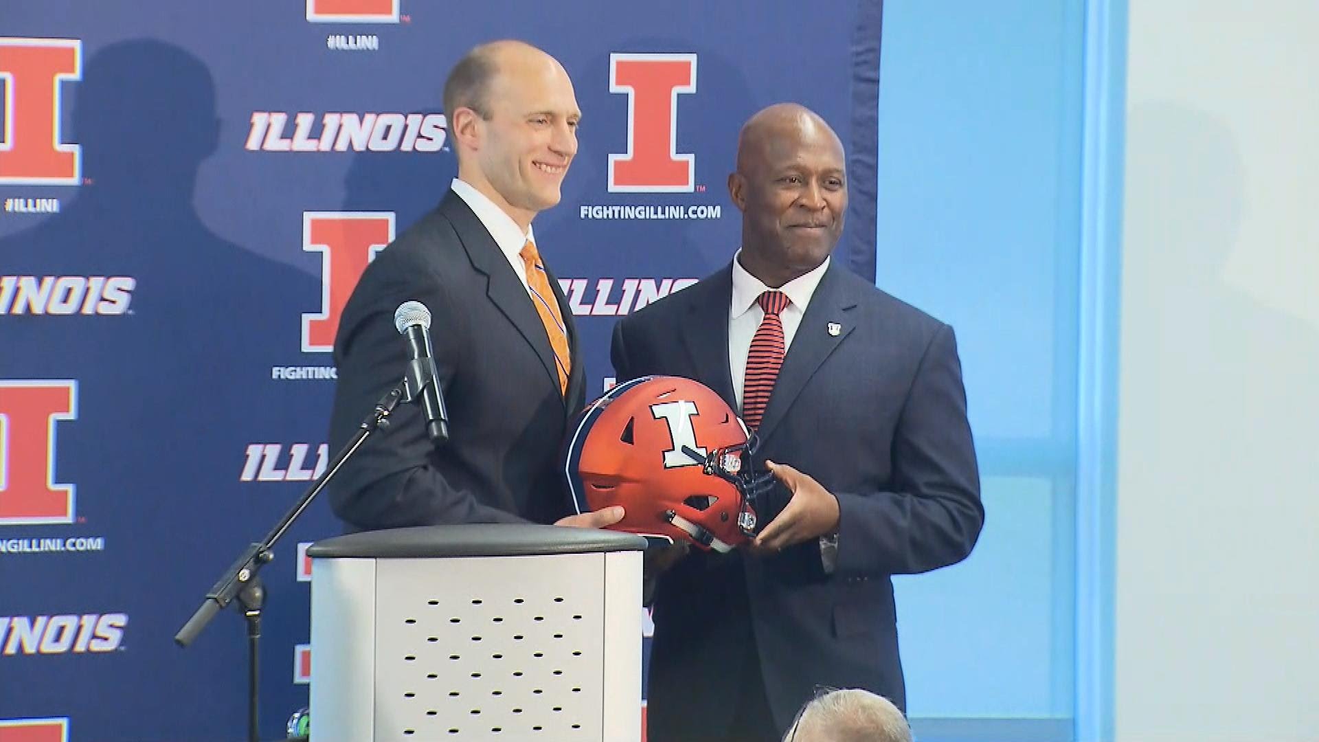 Lovie Smith introduced as Illinois head football coach