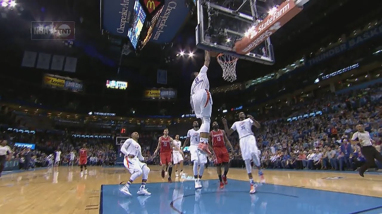 Russell Westbrook throws down the thunderous slam