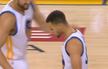 Stephen Curry drops a sweet dime to Draymond Green