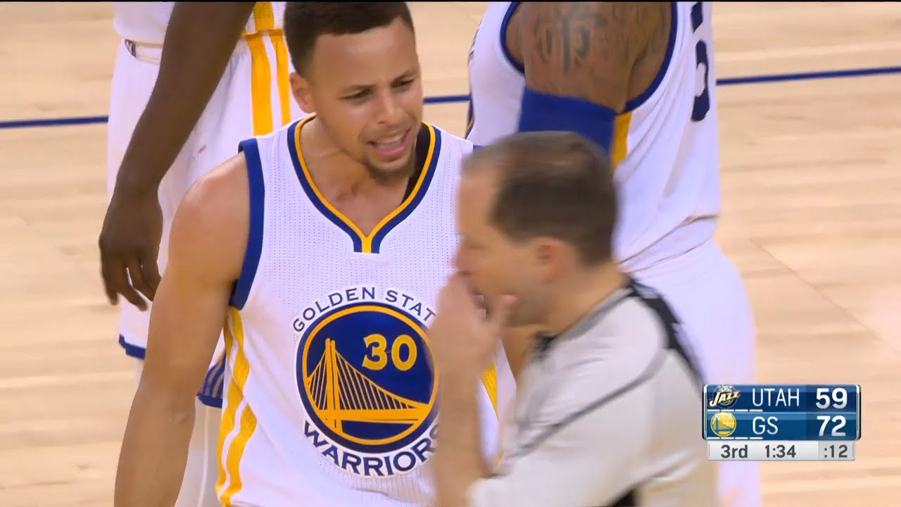 Stephen Curry gets T'd up for block foul call