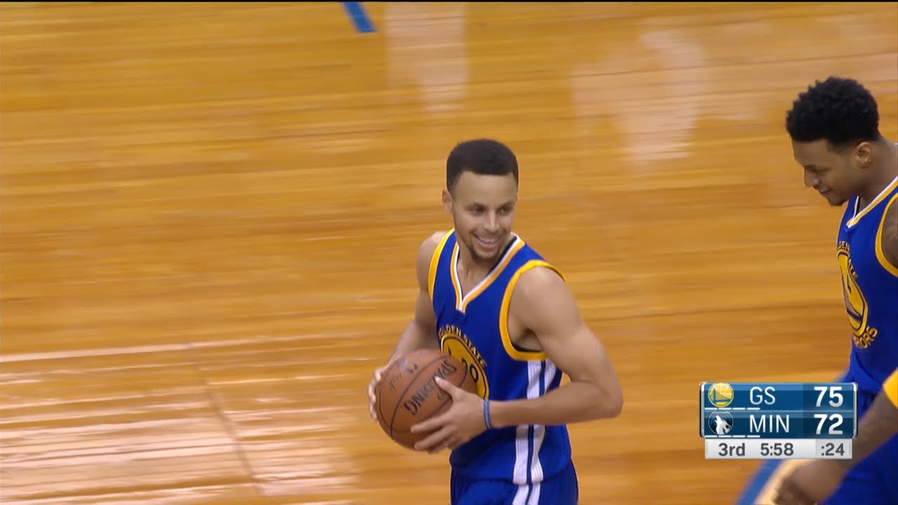 Stephen Curry hits deep floater from distance after the whistle